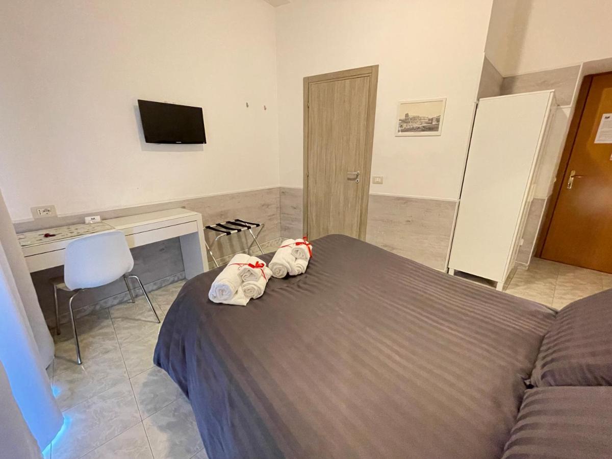 Roman Holidays Rooms Otranto エクステリア 写真