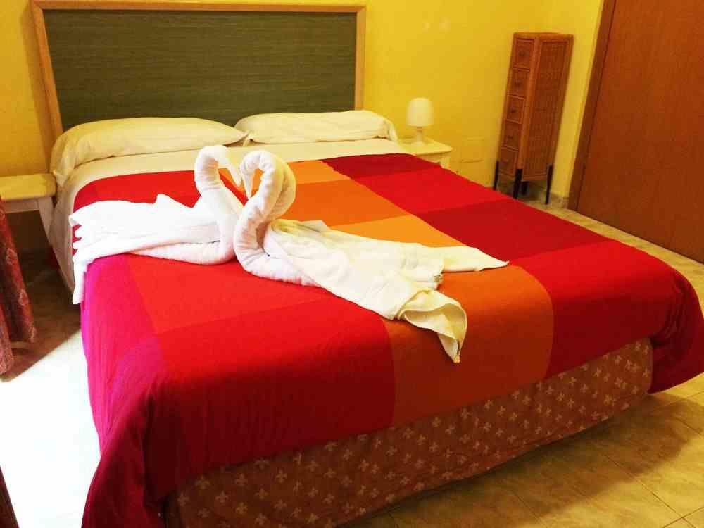 Roman Holidays Rooms Otranto エクステリア 写真